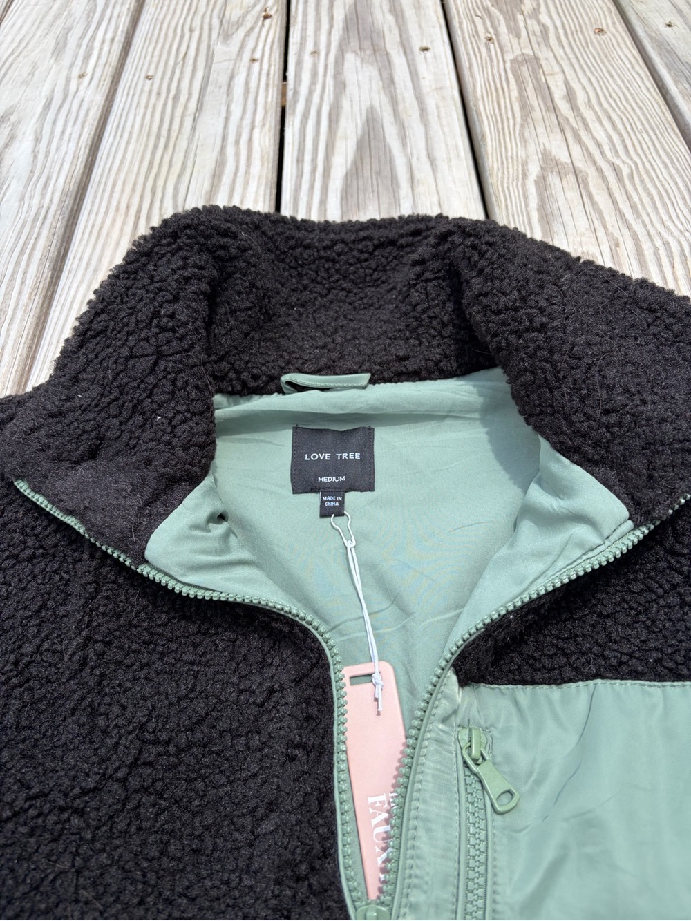 Love Tree Women's Soft Sherpa Bohemian Southwest Vest Medium Green Black Aztec - Picture 2 of 10